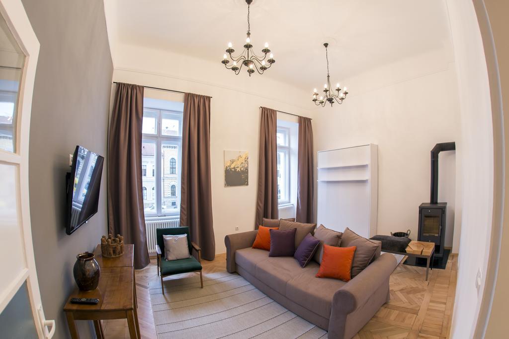 Neo Eroilor Apartment
